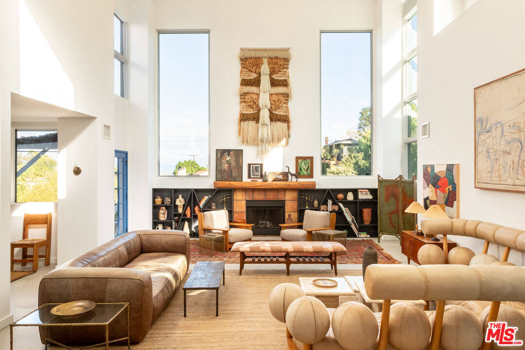 MLS #25608415 image #0