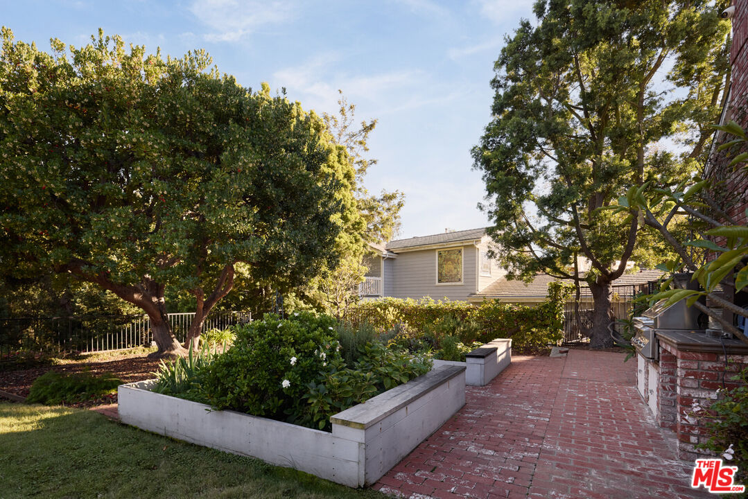 MLS #25608419 image #18