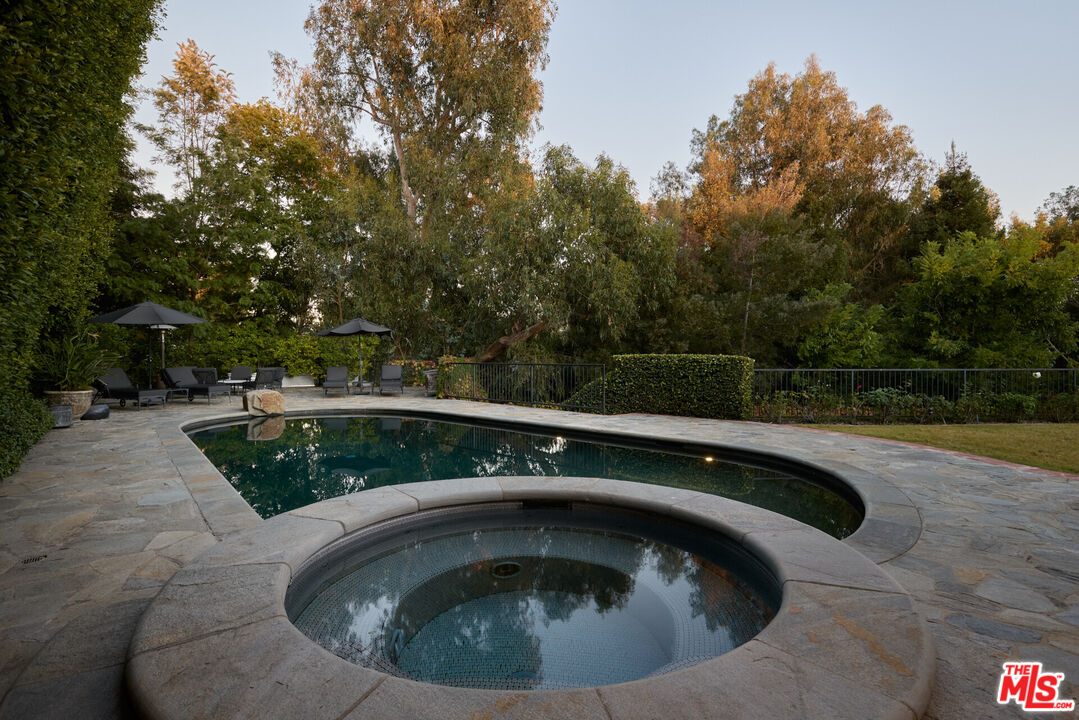 MLS #25608419 image #5