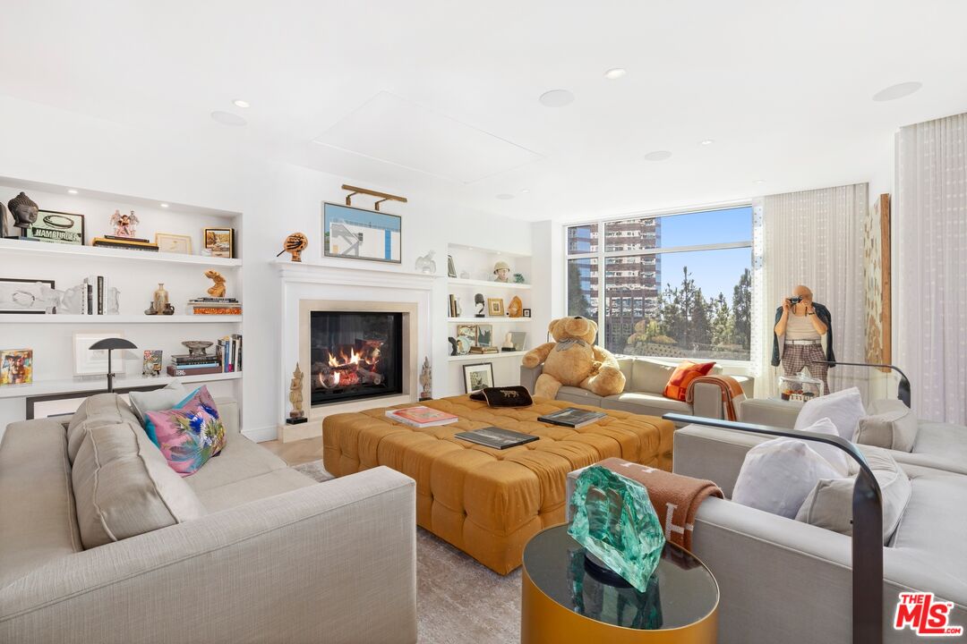 MLS #25608431 image #1