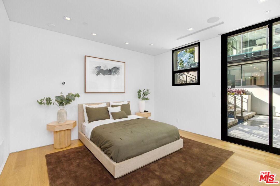 MLS #25608481 image #17