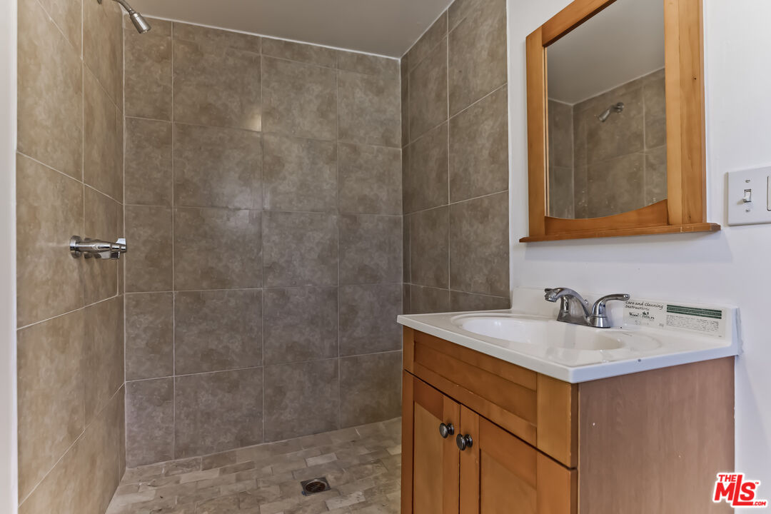 MLS #25608483 image #32