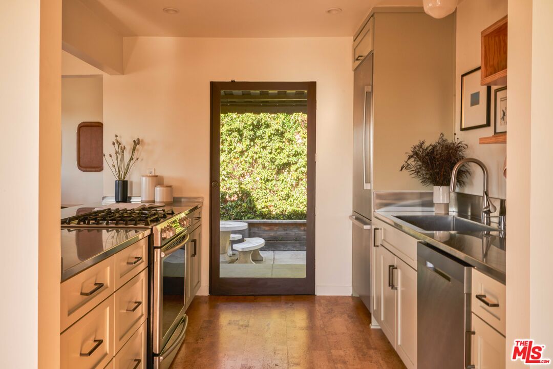 MLS #25608521 image #10