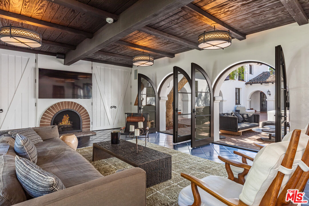 MLS #25608557 image #13