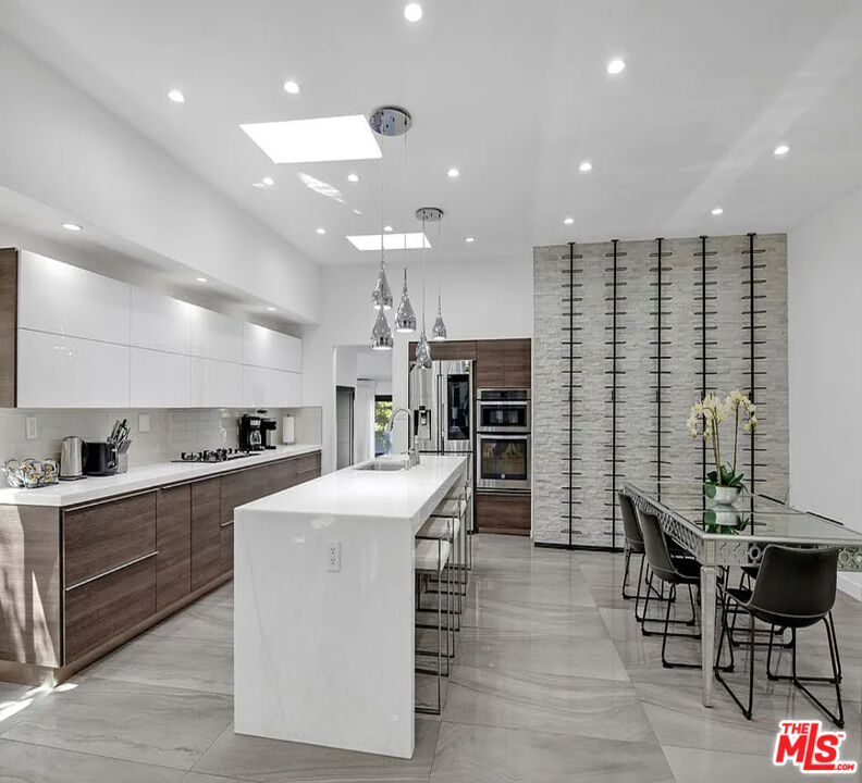 MLS #25608643 image #13