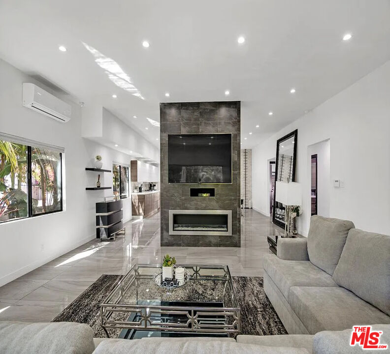 MLS #25608643 image #6