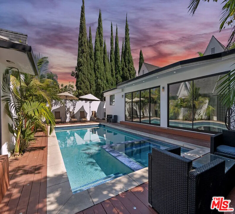 MLS #25608643 image #0