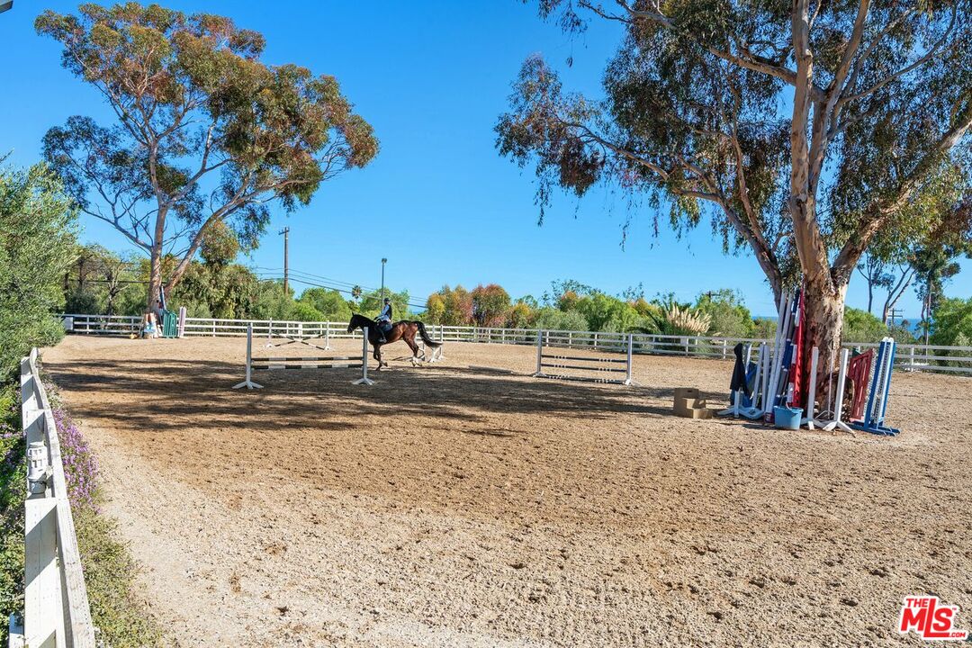 MLS #25608771 image #19