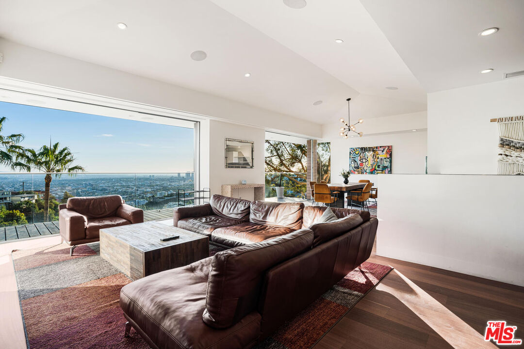 MLS #25608803 image #5