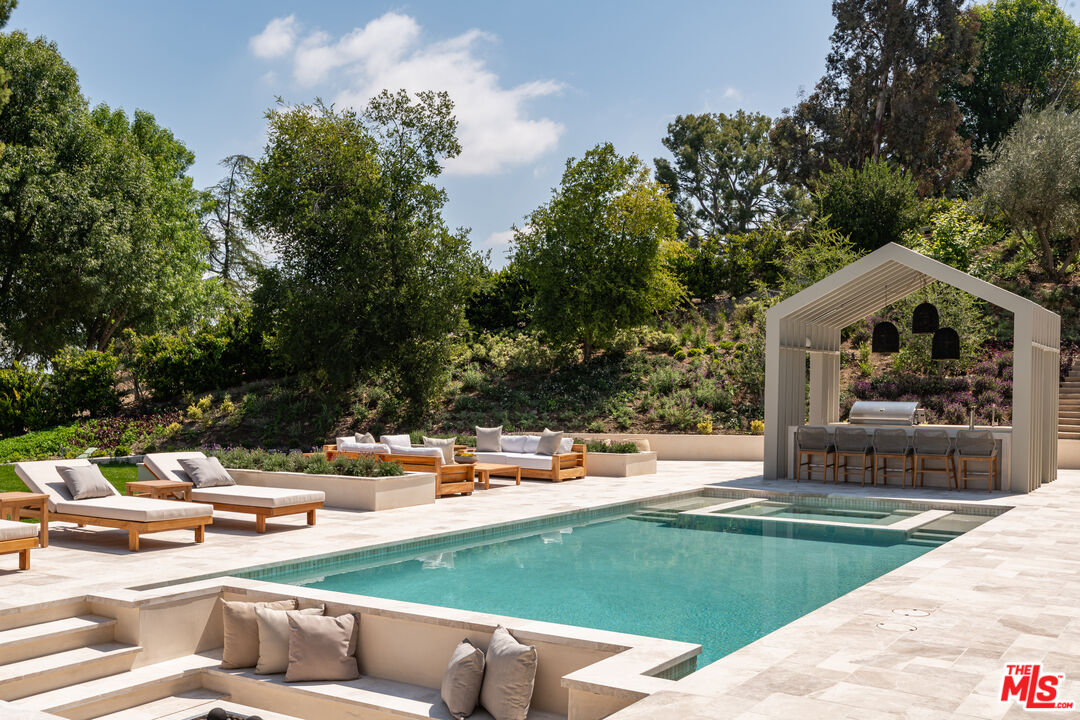 MLS #25608931 image #25