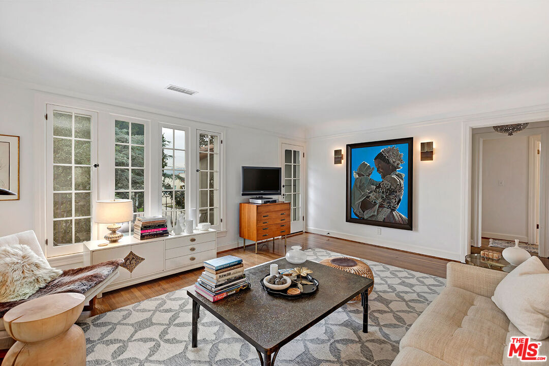 MLS #25609001 image #5