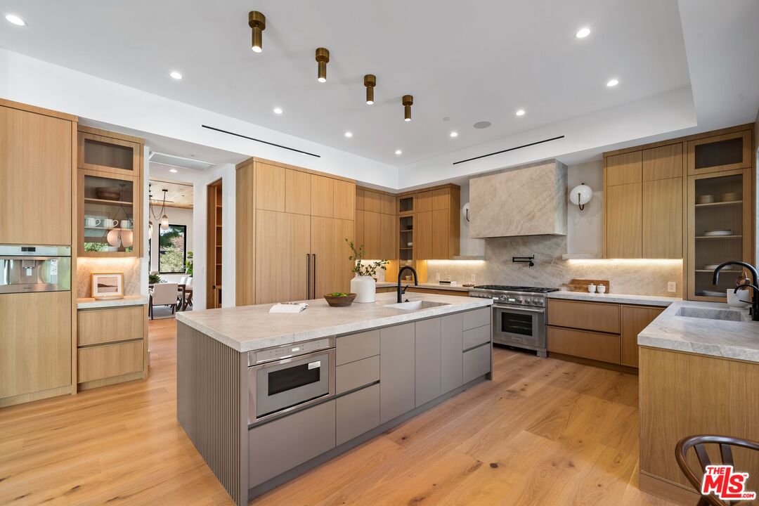 MLS #25609015 image #10