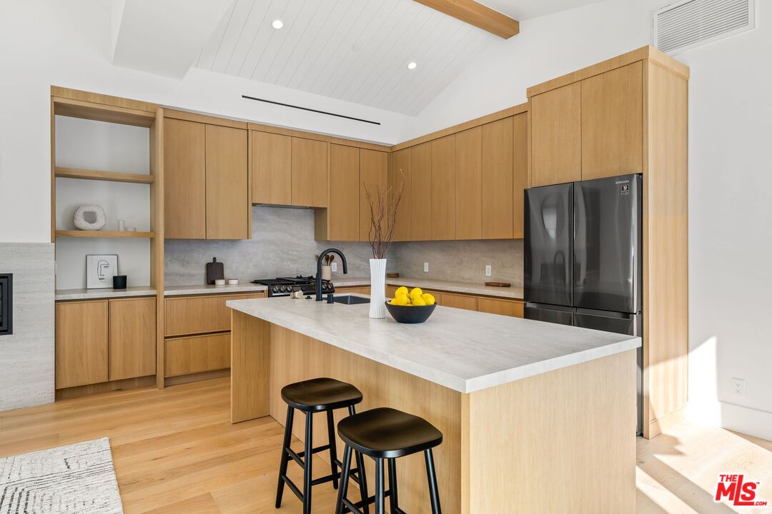 MLS #25609015 image #33