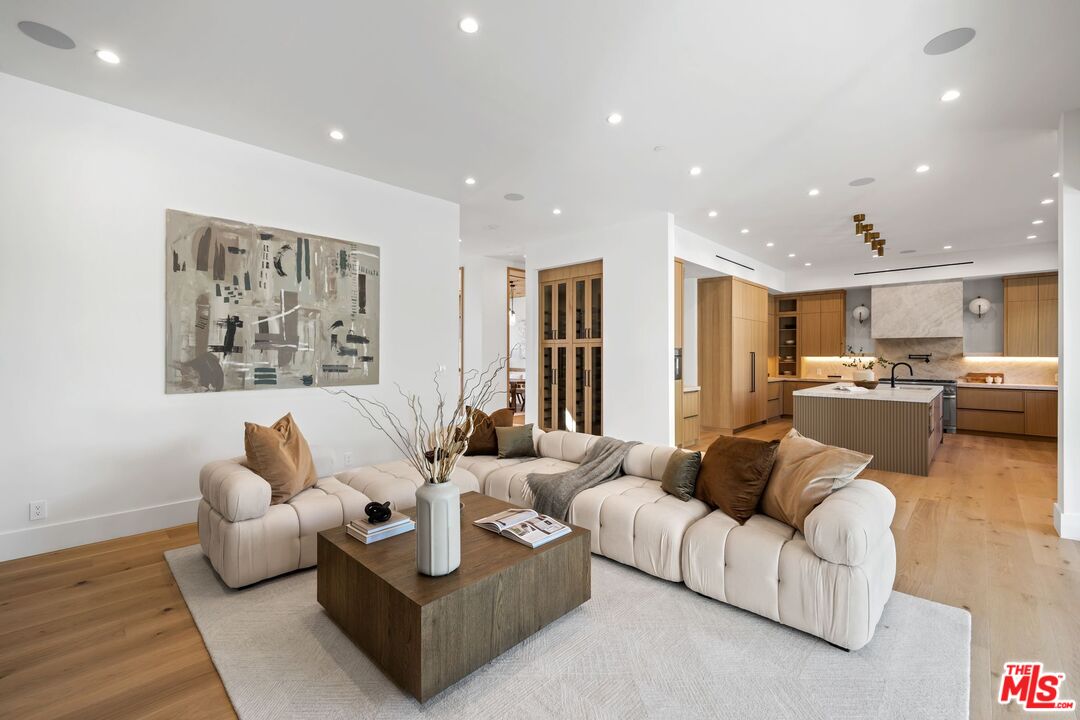 MLS #25609015 image #6