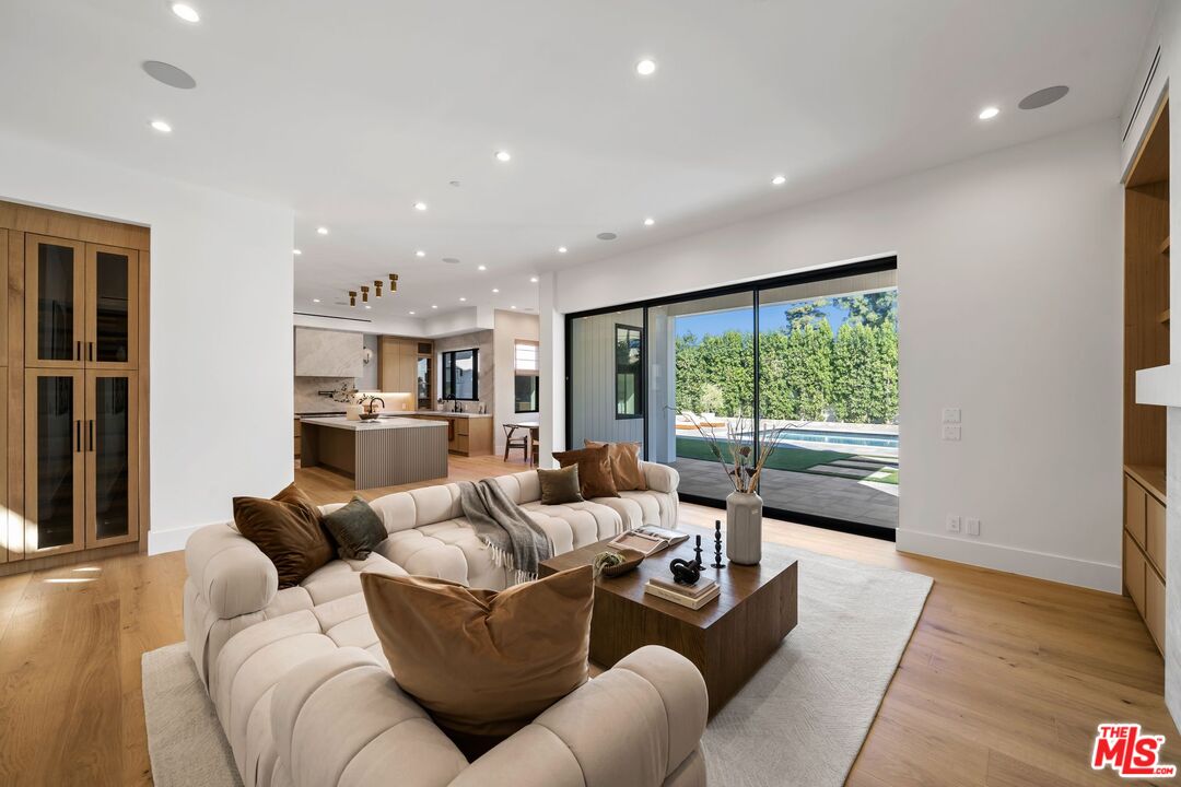 MLS #25609015 image #7