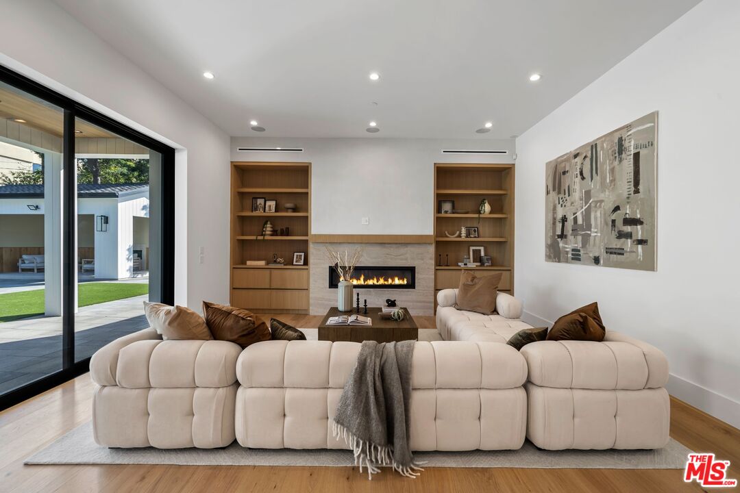 MLS #25609015 image #8