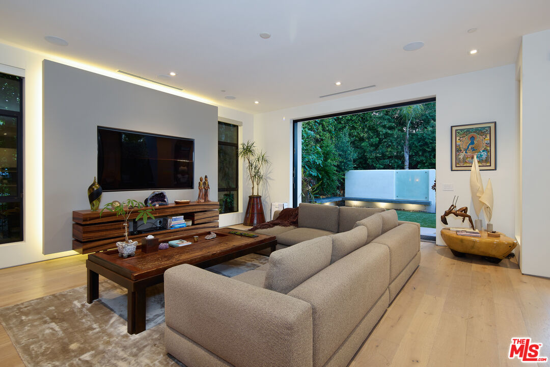 MLS #25609215 image #15