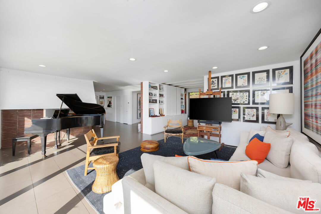 MLS #25609237 image #5