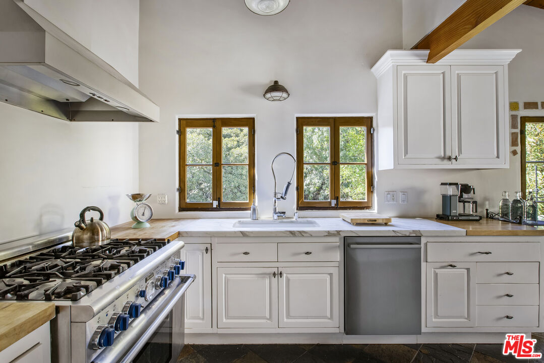 MLS #25609355 image #16