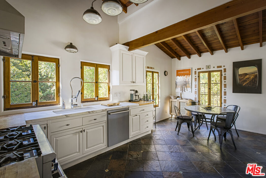 MLS #25609355 image #17