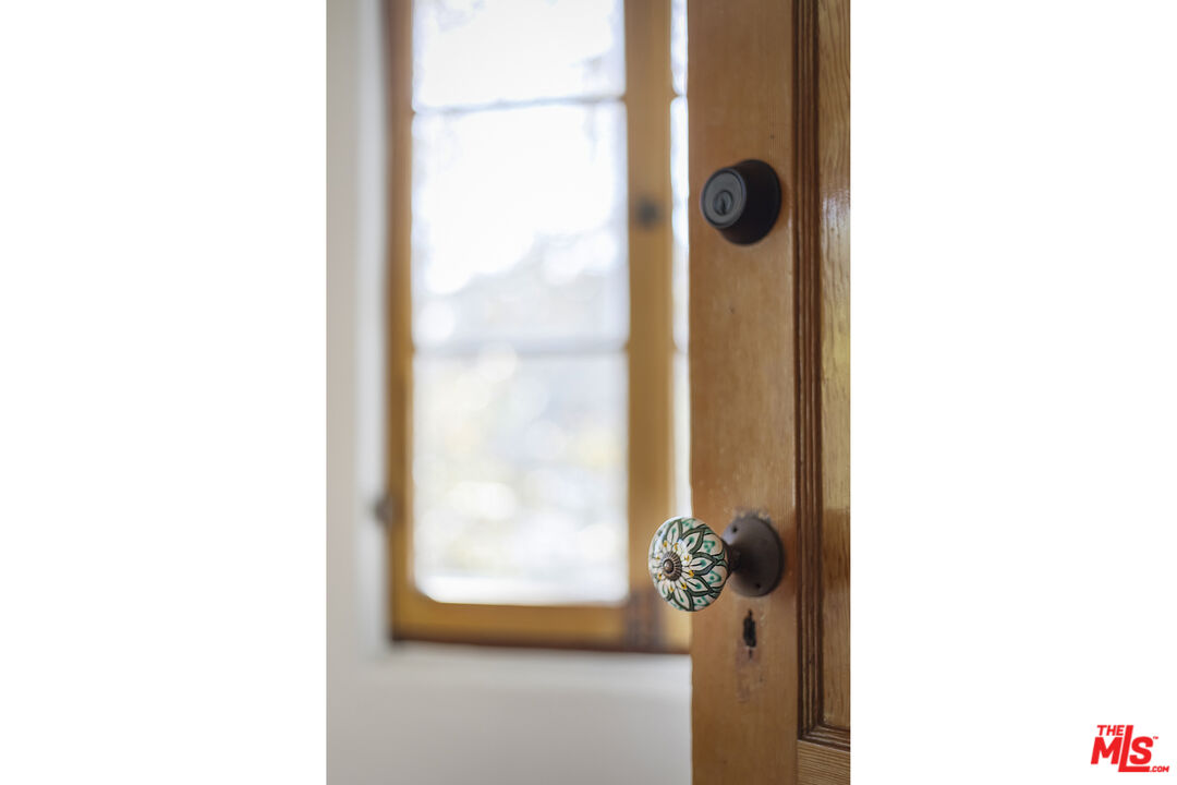 MLS #25609355 image #24