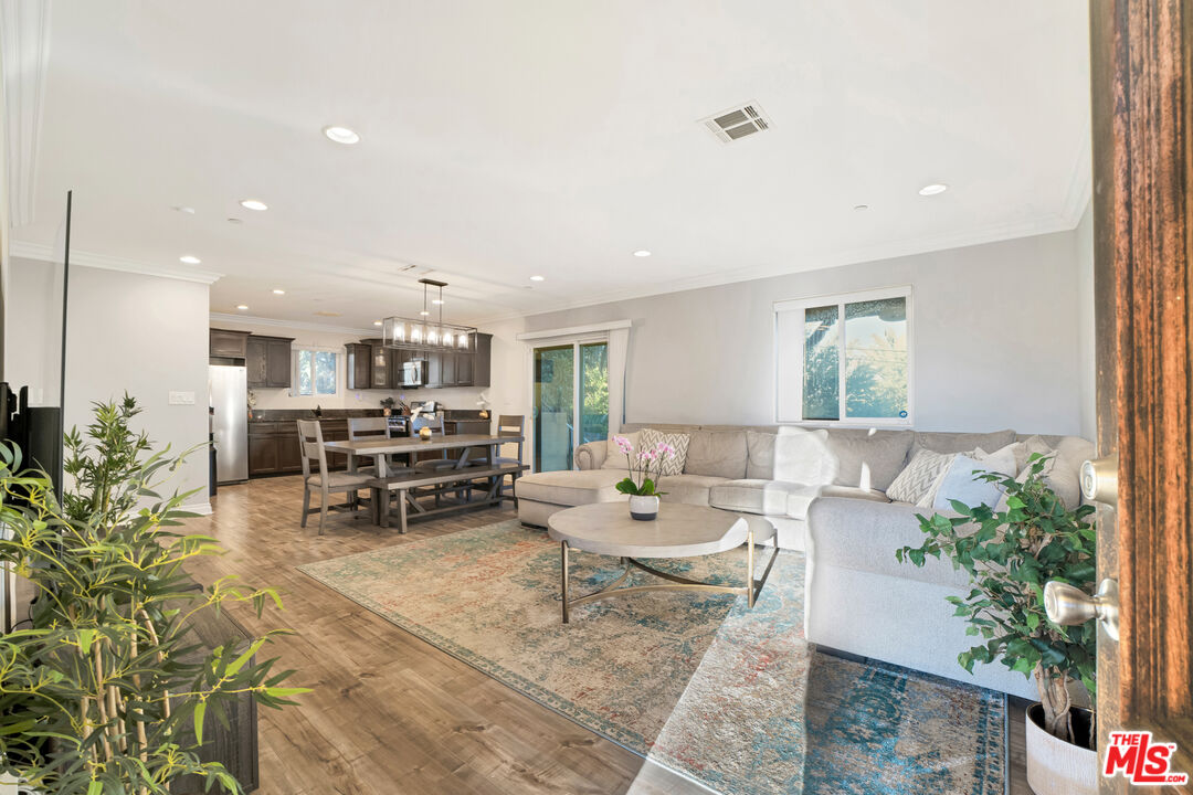 MLS #25609409 image #3