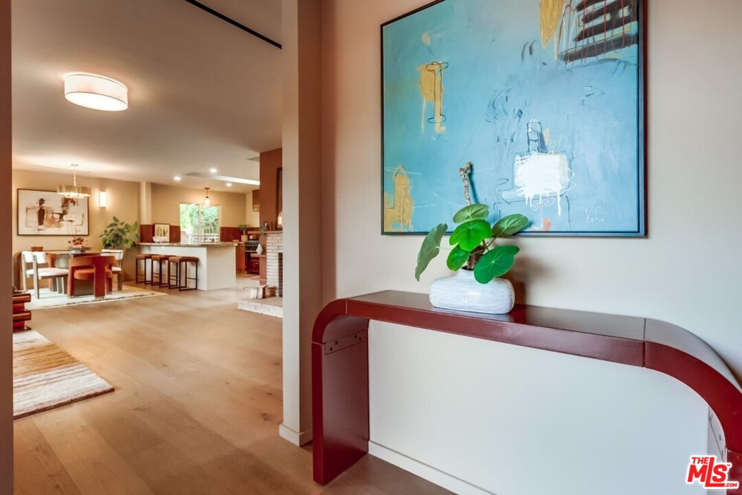 MLS #25609419 image #2