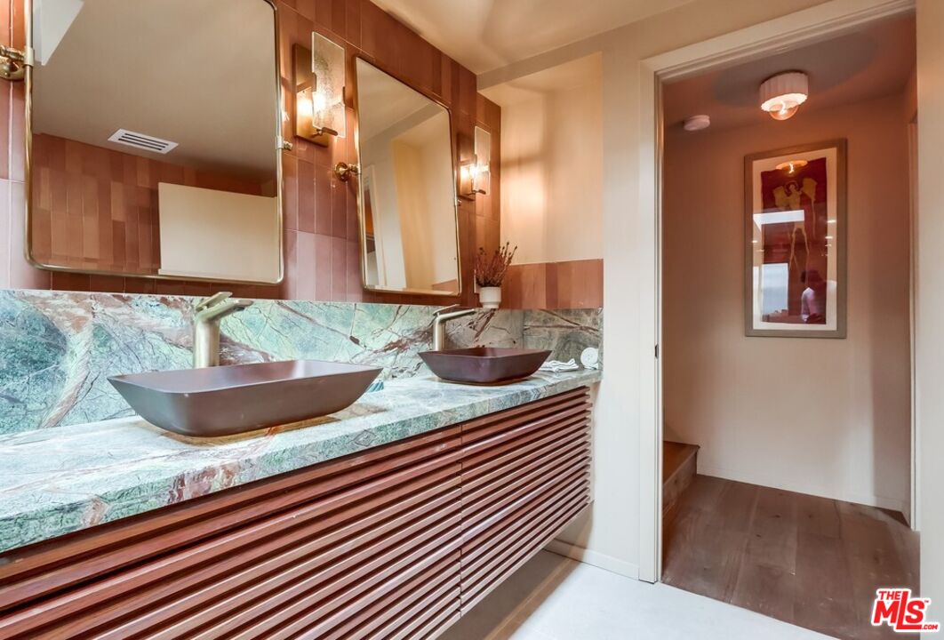 MLS #25609419 image #33