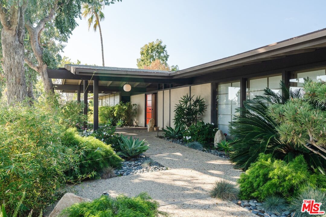 MLS #25609501 image #1