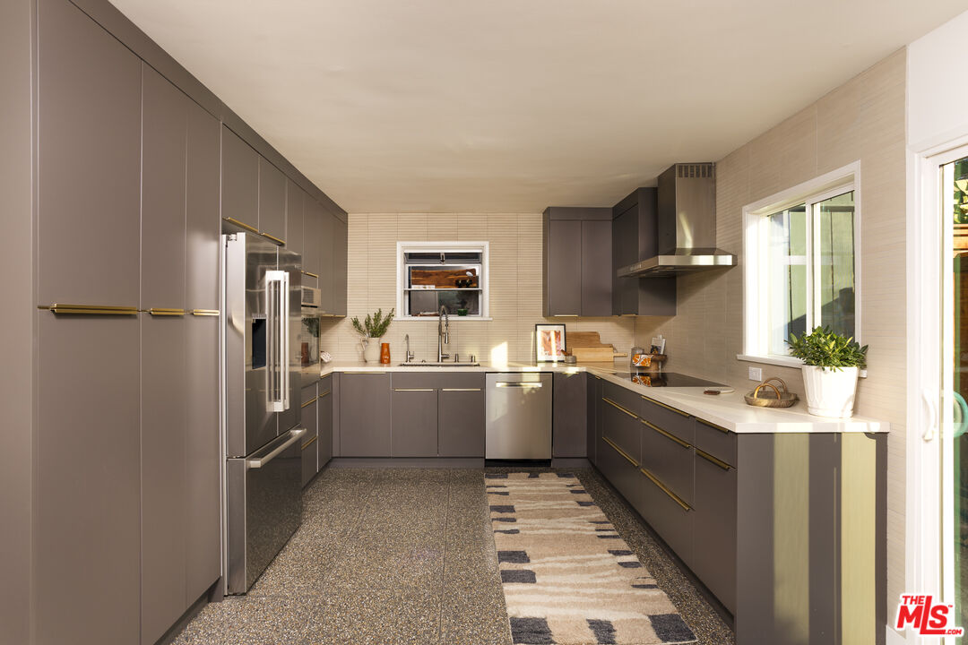 MLS #25609641 image #12