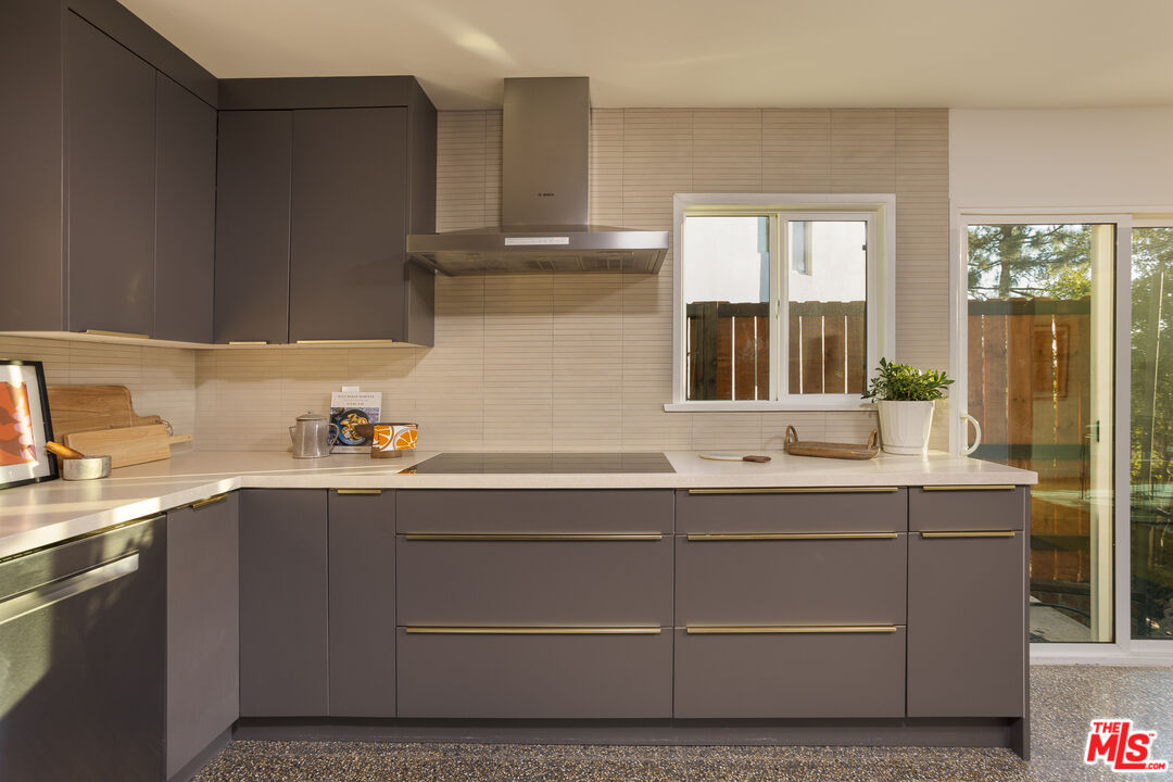 MLS #25609641 image #14