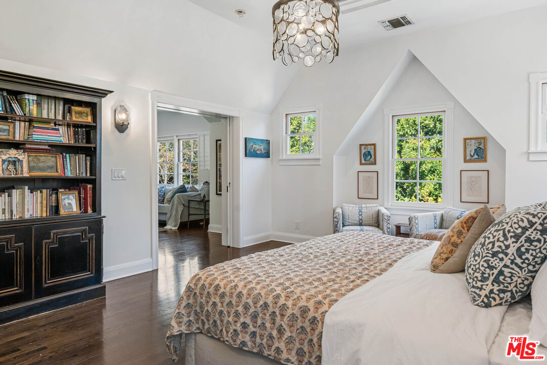 MLS #25609653 image #25