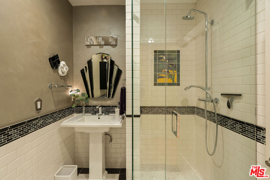 MLS #25609669 image #14