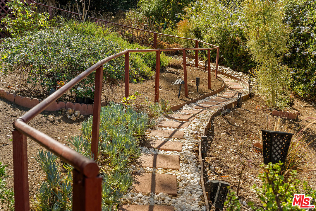 MLS #25609669 image #16