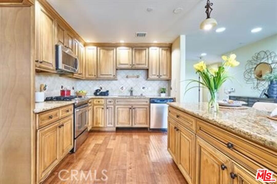 MLS #25609691 image #3