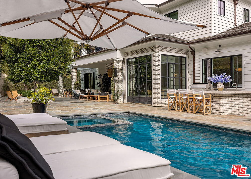 MLS #25609725 image #16