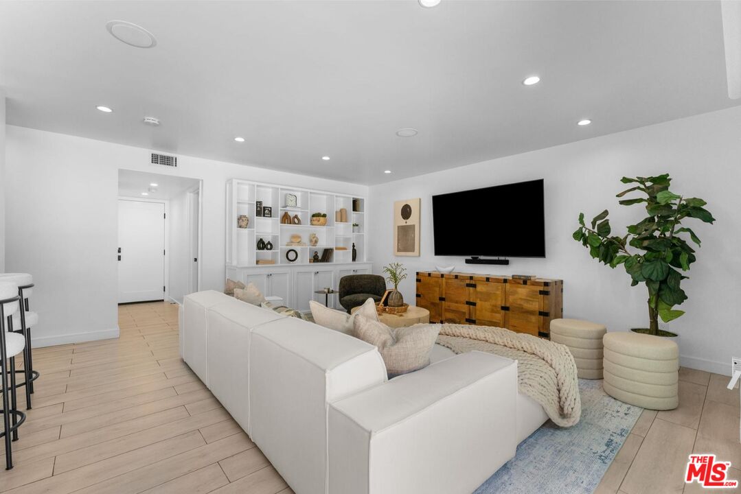 MLS #25609761 image #18