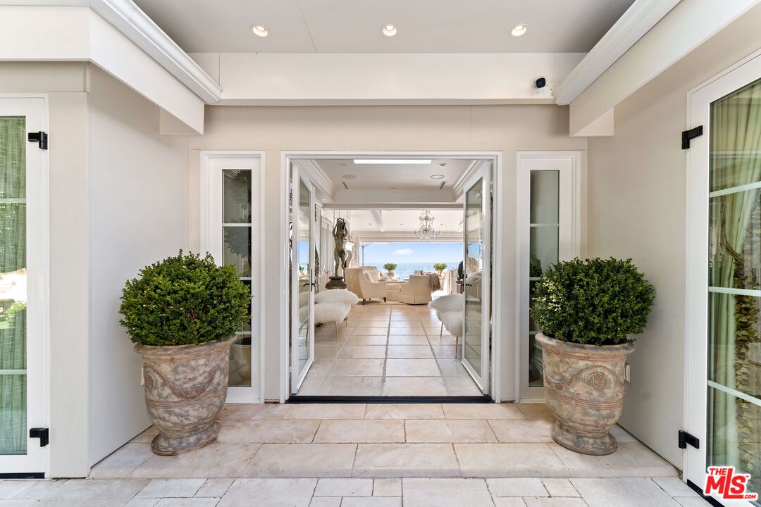 MLS #25609797 image #2