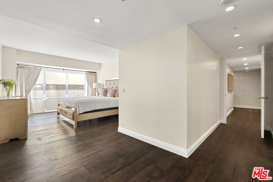 MLS #25609807 image #14