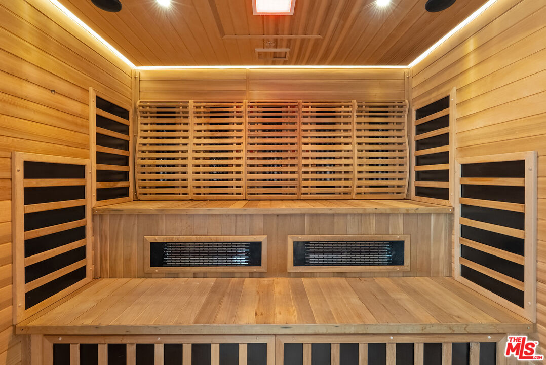 MLS #25609807 image #25