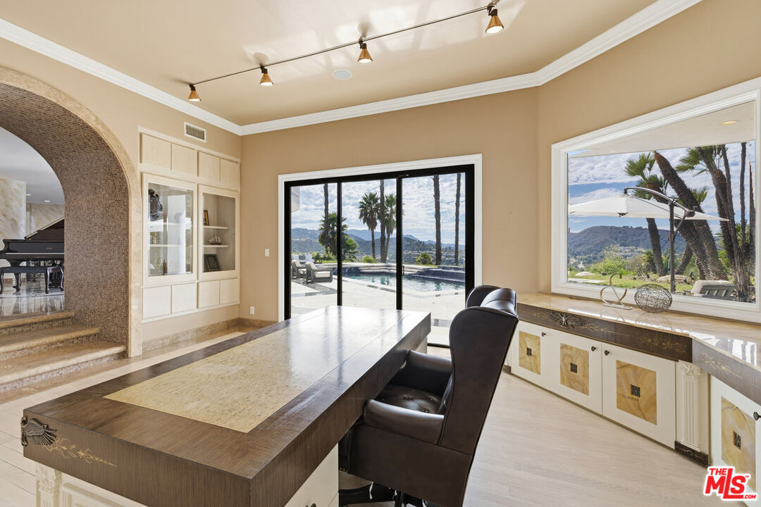 MLS #25609811 image #11