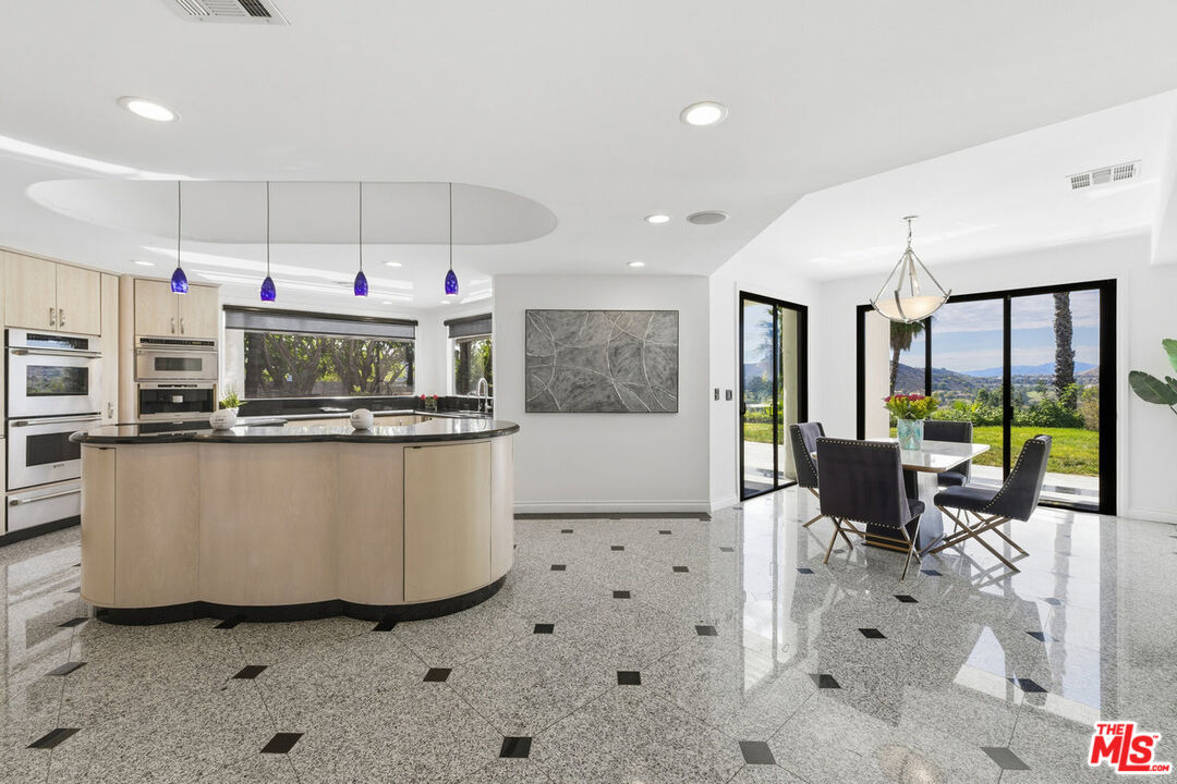 MLS #25609811 image #19