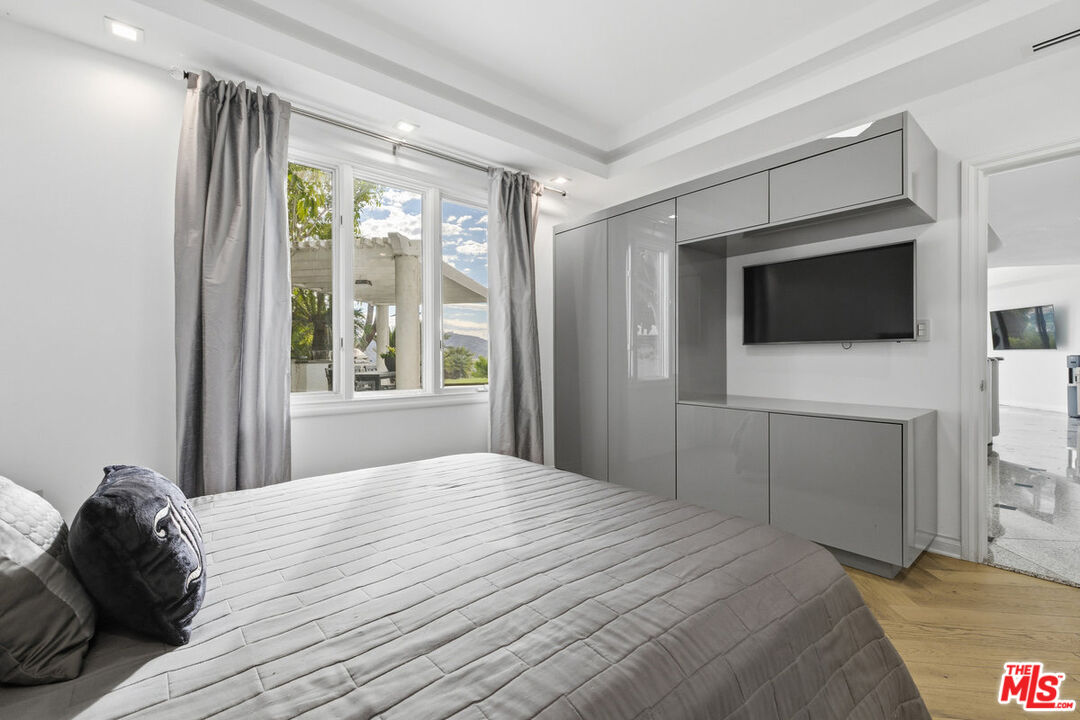 MLS #25609811 image #21