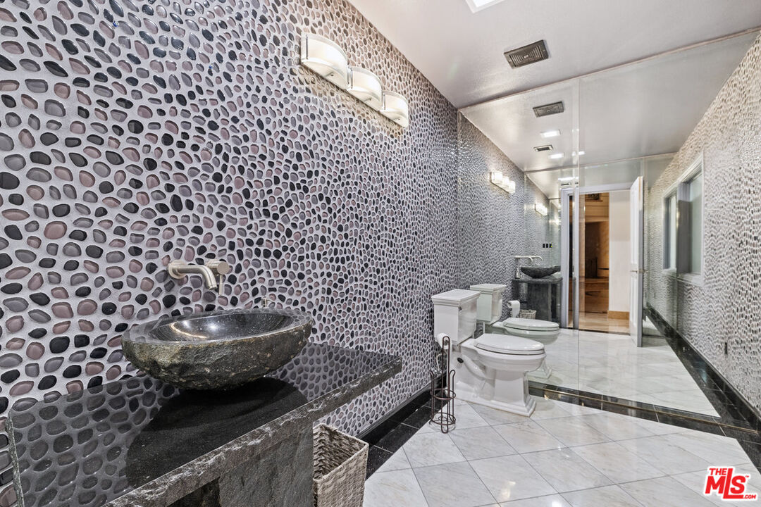 MLS #25609811 image #47