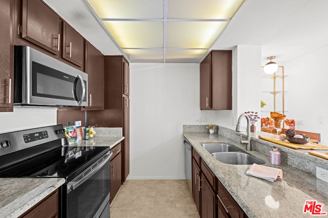 MLS #25609855 image #13