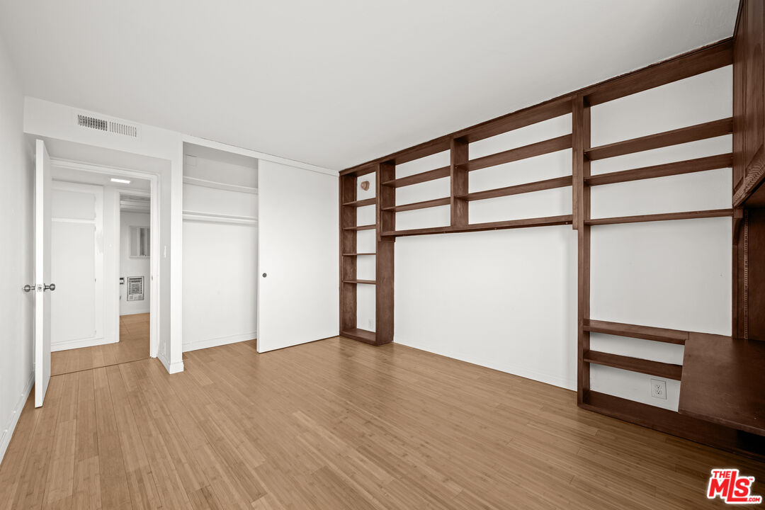 MLS #25609855 image #19