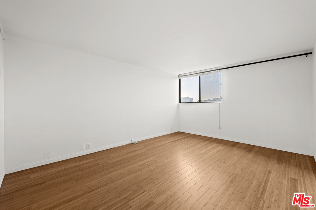 MLS #25609855 image #24