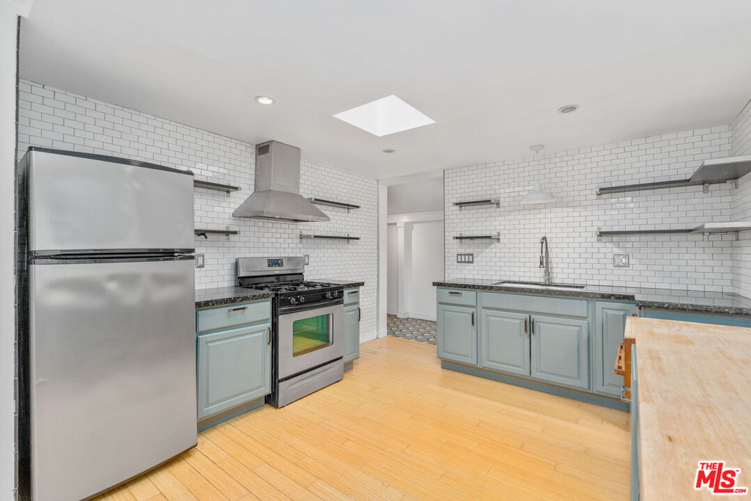 MLS #25609865 image #11