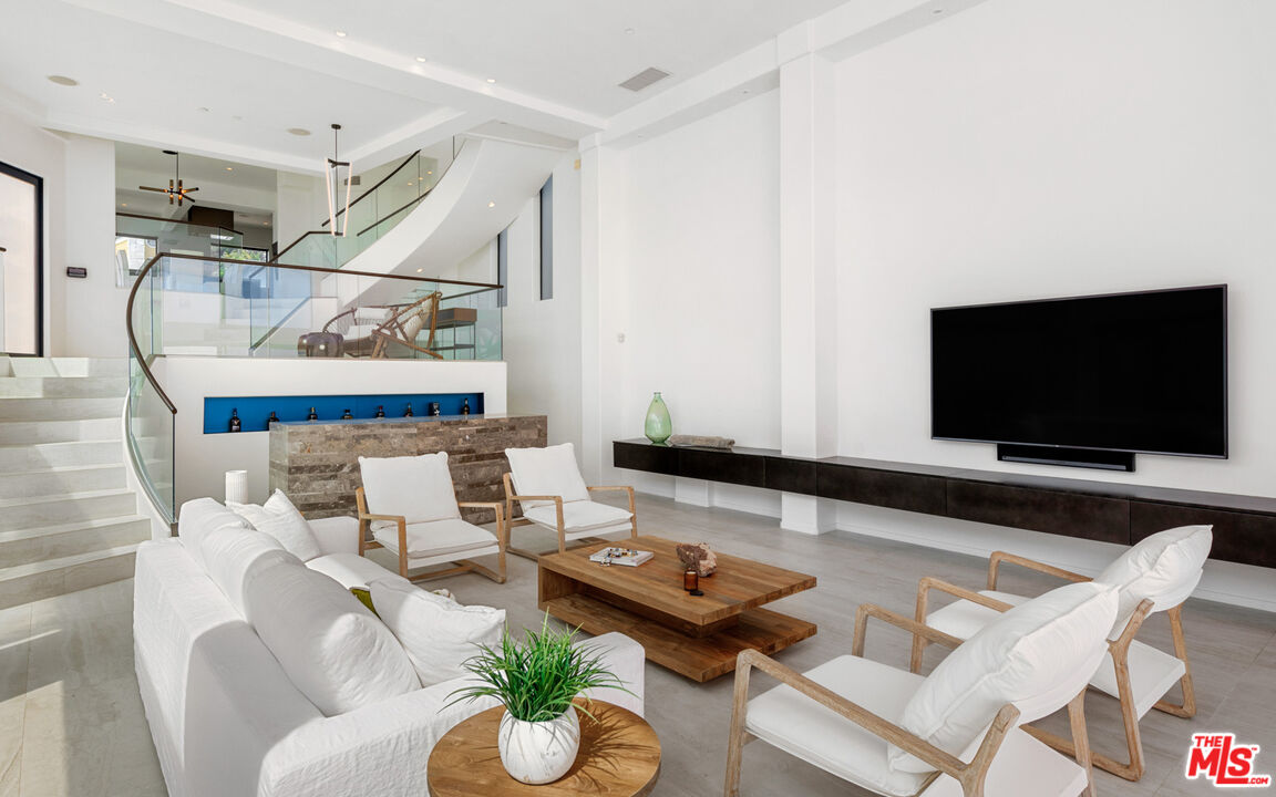 MLS #25609927 image #13