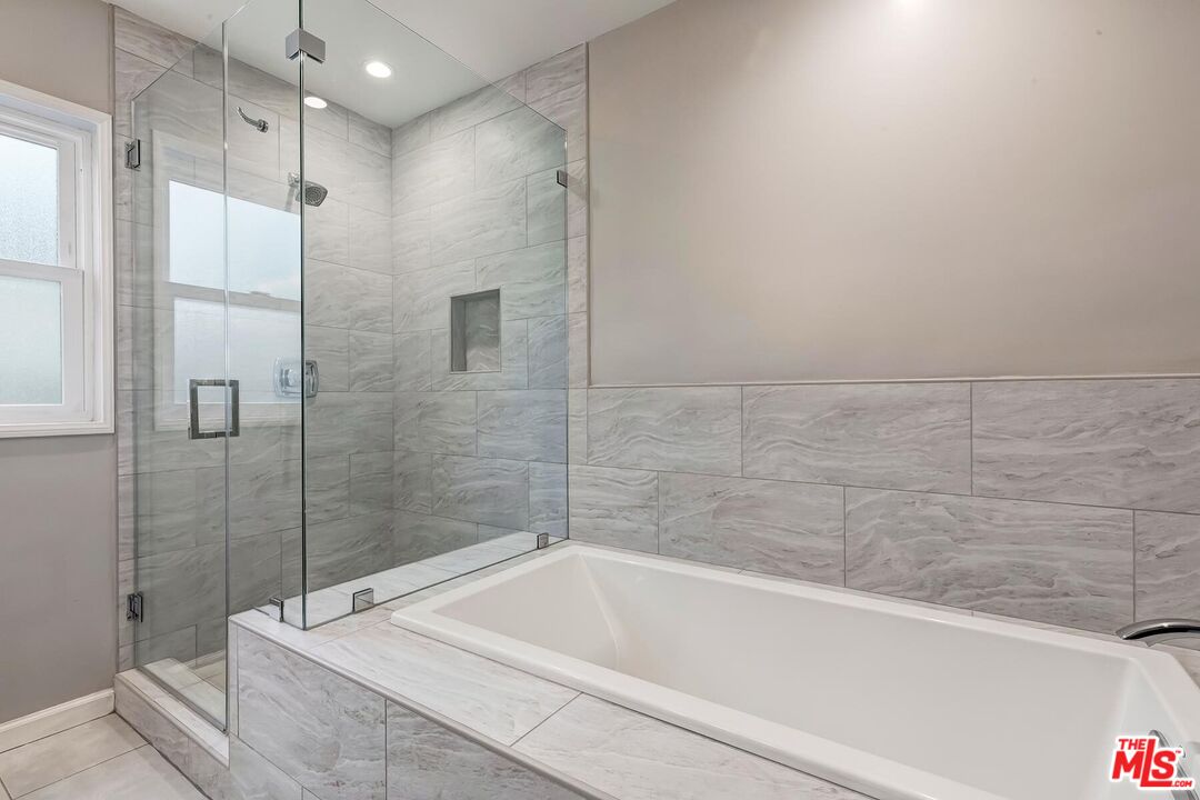 MLS #25609931 image #26